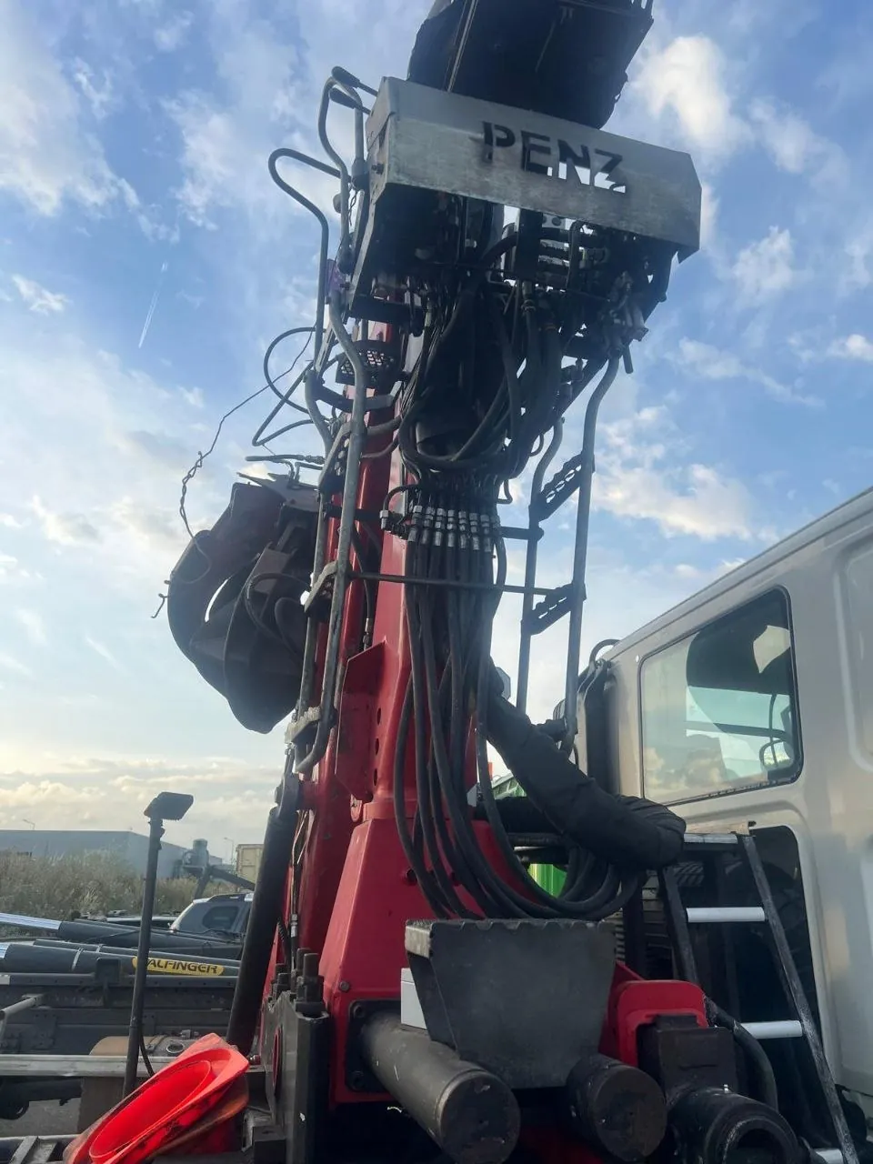 Circuit hydraulique d'un camion-grue T-K TRANSPORTS